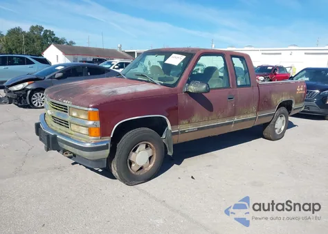 1998 Chevrolet K1500 Fleetside z USA, uszkodzony, nr VIN 2GCEK19RXW1269210